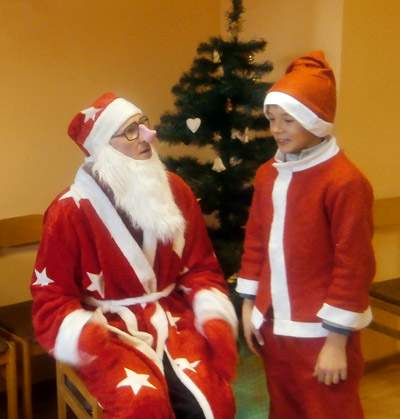 Kal�d� senelis ir vaikas