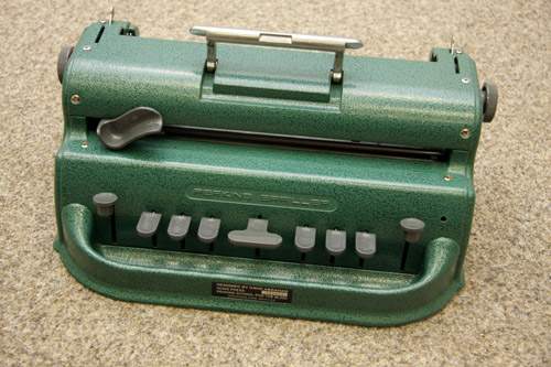 'Perkins Brailler' populiariausia mechanin brailio rato mainl