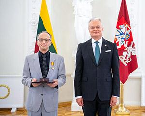 Para�as po straipsniu