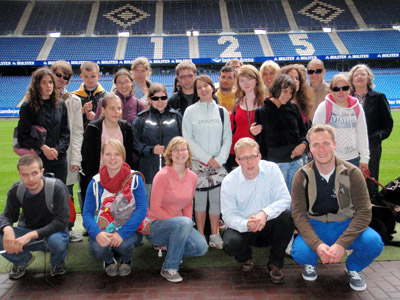 Bendra stovyklos dalyvi� nuotrauka stadione