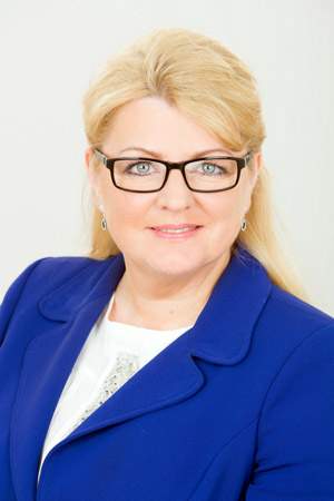 Socialin�s apsaugos ir darbo ministr� A.Pabedinskien�