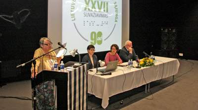Skaitoma LASS revizijos komisijos ataskaita